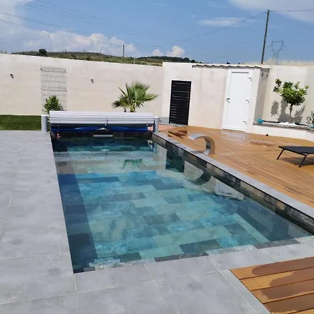 Privee Confort Homestay szállás