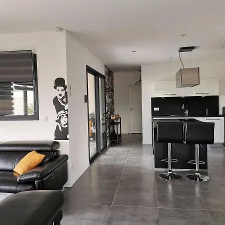 Privee Confort Homestay szállás